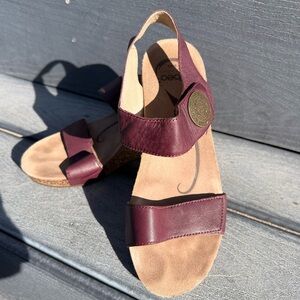 Abeo- Comfort Stretch Burgundy Slingback Sandals